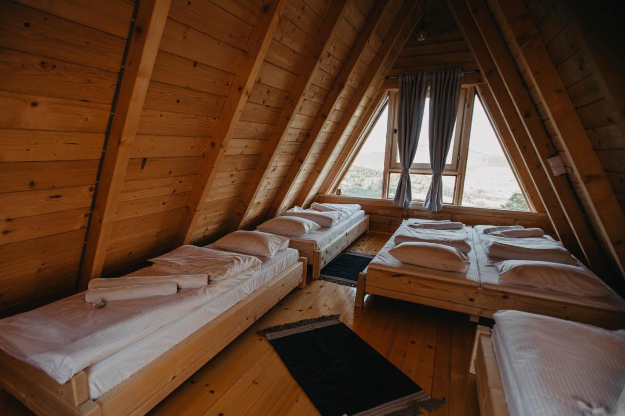 Uvacki Raj Villa Radijevici Exteriör bild
