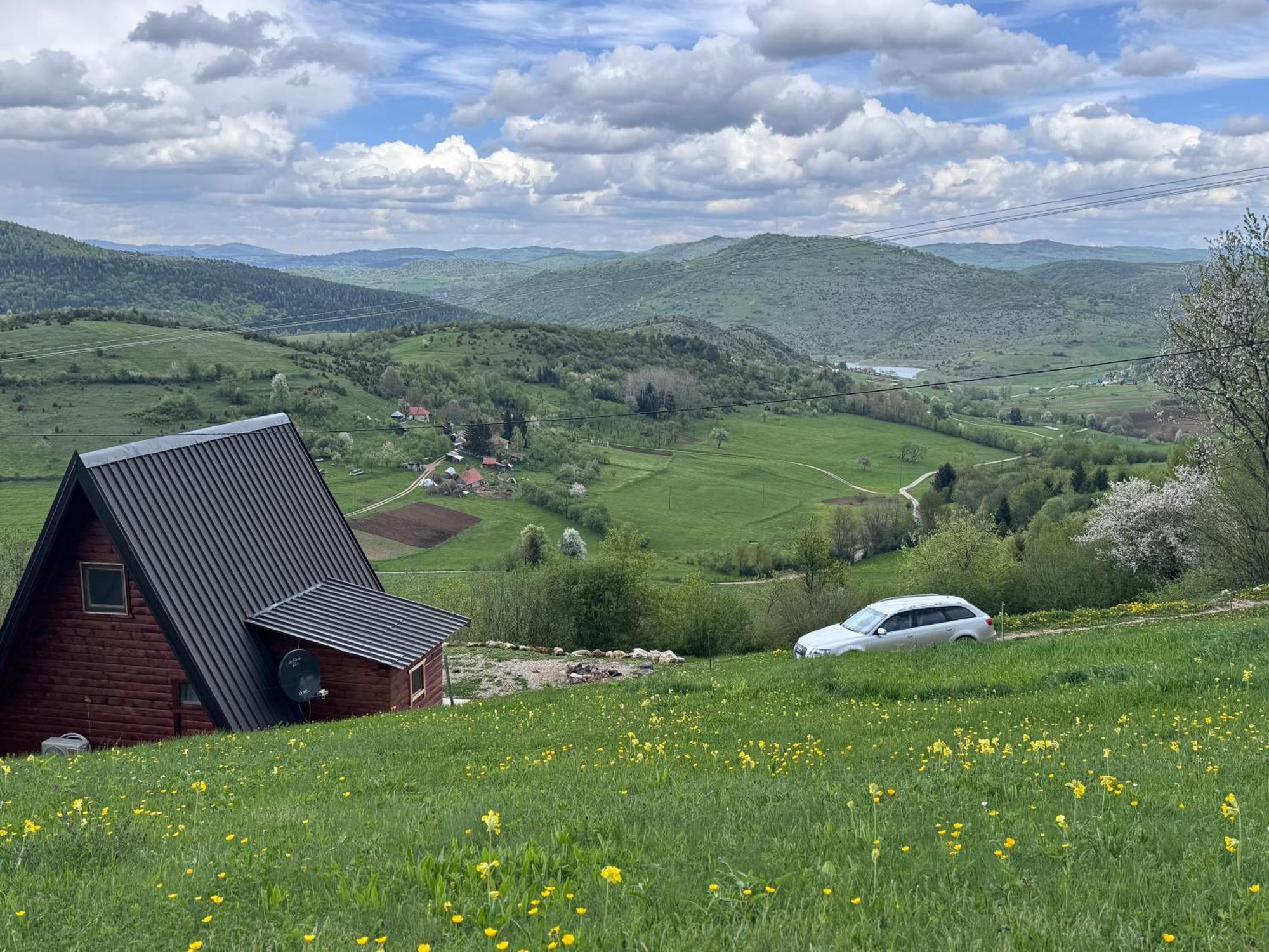 Uvacki Raj Villa Radijevici Exteriör bild
