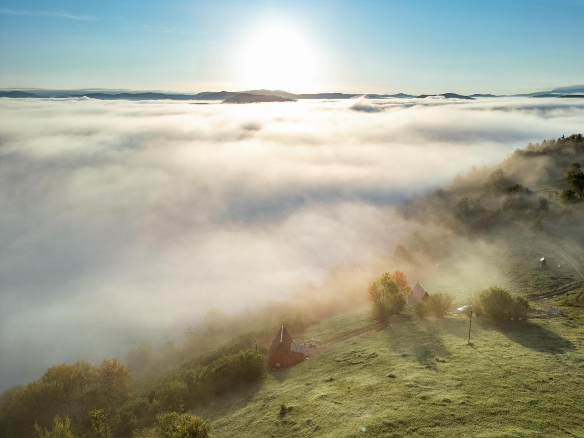 Uvacki Raj Villa Radijevici Exteriör bild
